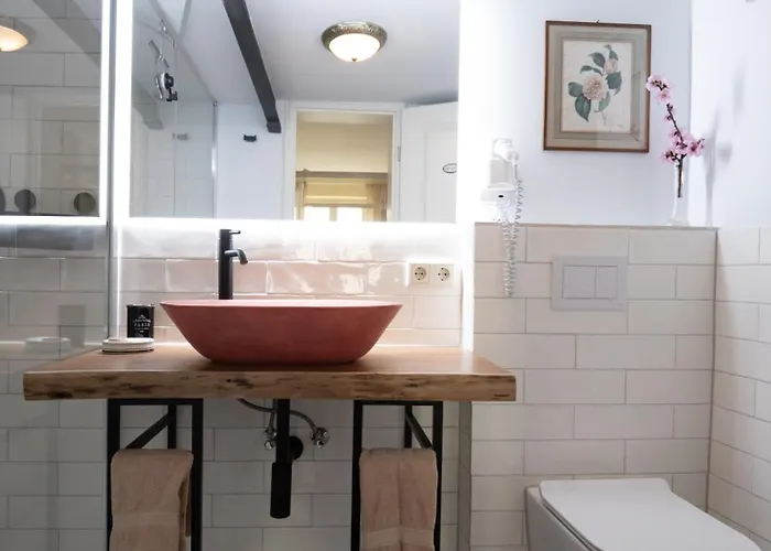 Refugium Theresienstraße 19 - Morisot Apartment *